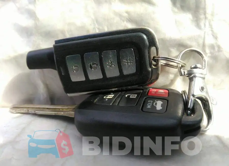 4T1BF1FK4FU081068 Photo# 11