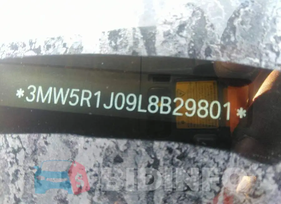 3MW5R1J09L8B29801 Photo# 9