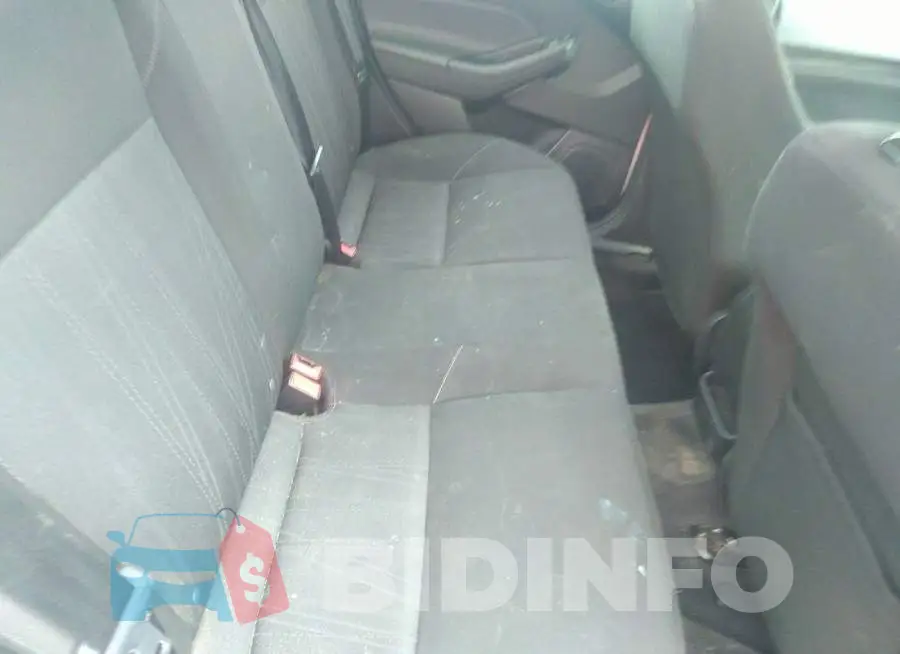 1FADP3FE8JL229050 Photo# 8