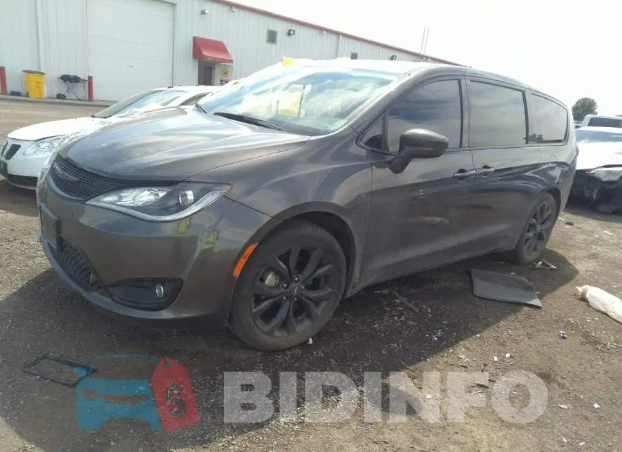 2C4RC1FGXLR242720 Photo# 2