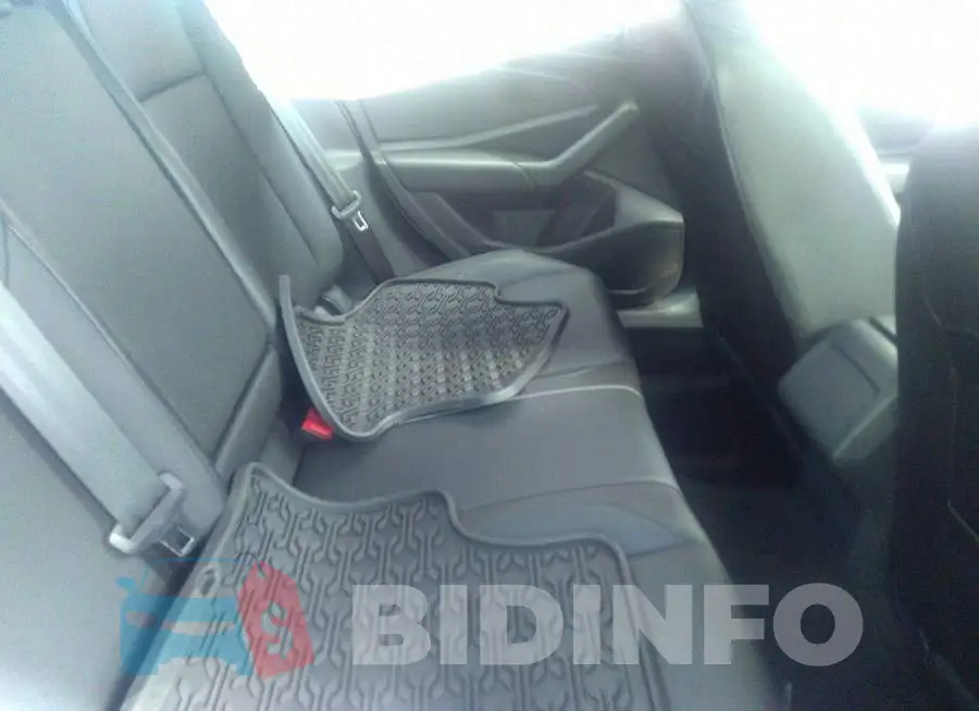 3VWE57BU6KM047790 Photo# 8