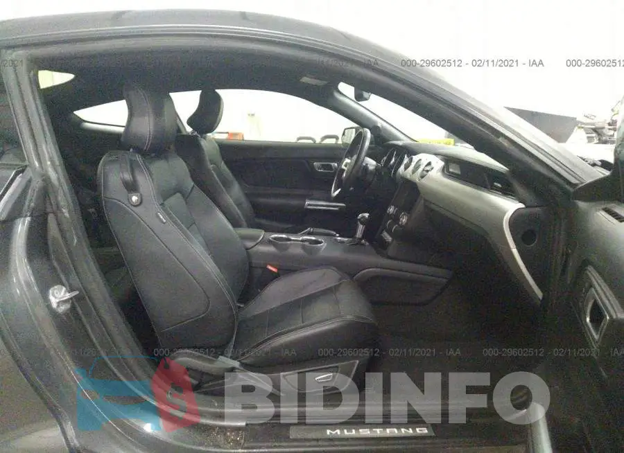 1FA6P8TH1F5302582 Photo# 5