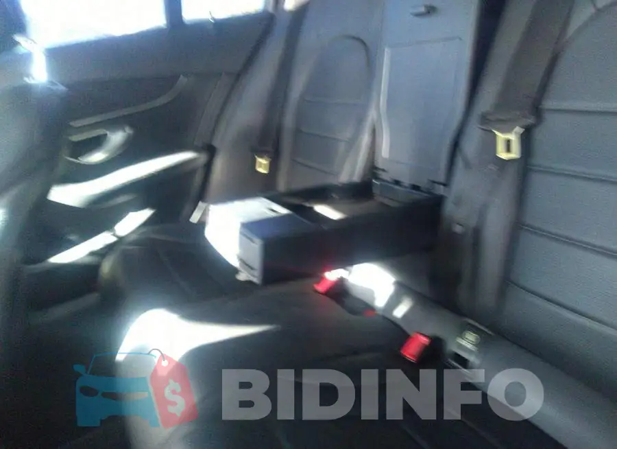 55SWF4JBXGU109091 Photo# 8