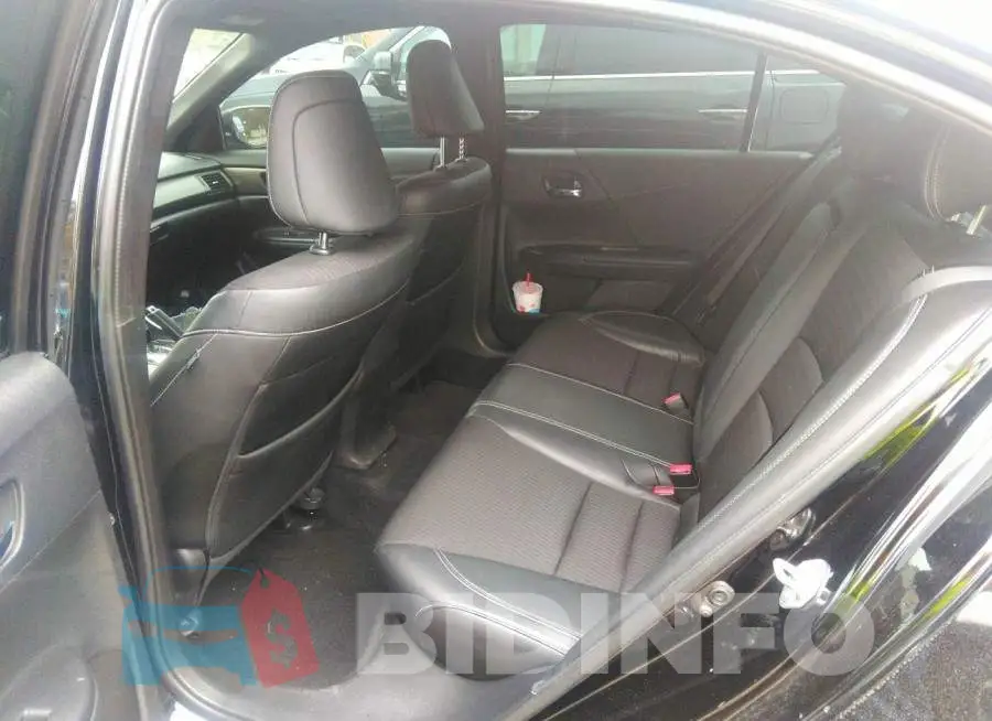 1HGCR2F53HA308045 Photo# 8