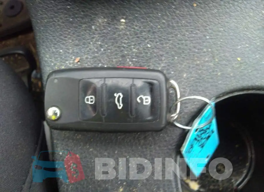 3VWD67AJ5GM317969 Photo# 11