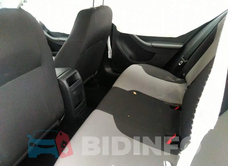 3VW2B7AJ8HM295051 Photo# 8