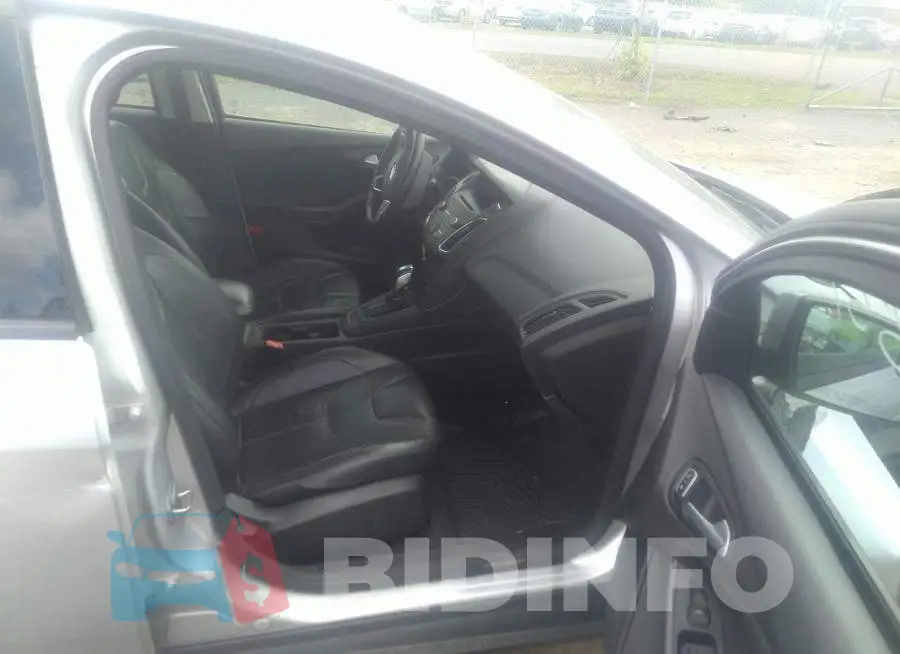 1FADP3F21GL264544 Photo# 5