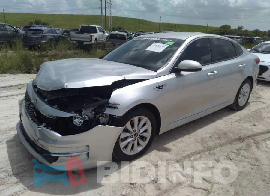 5XXGT4L32JG251346 Photo# 2