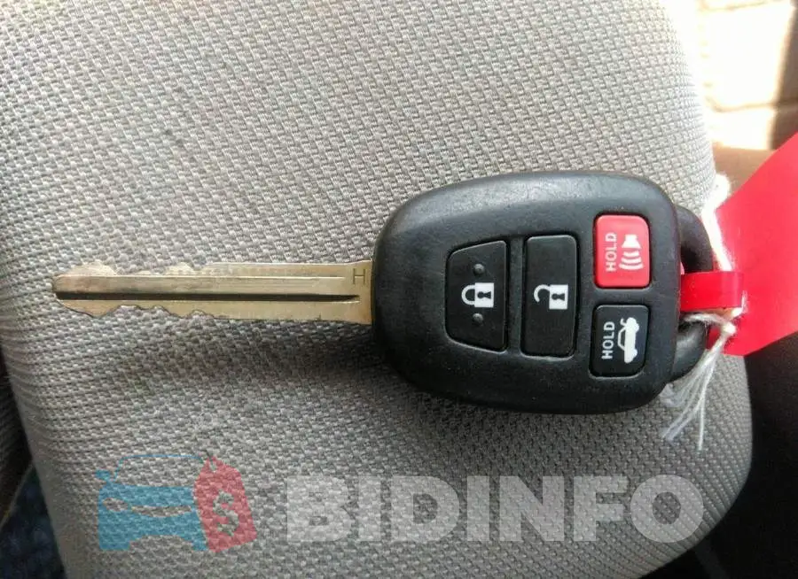 2T1BURHEXHC958291 Photo# 11