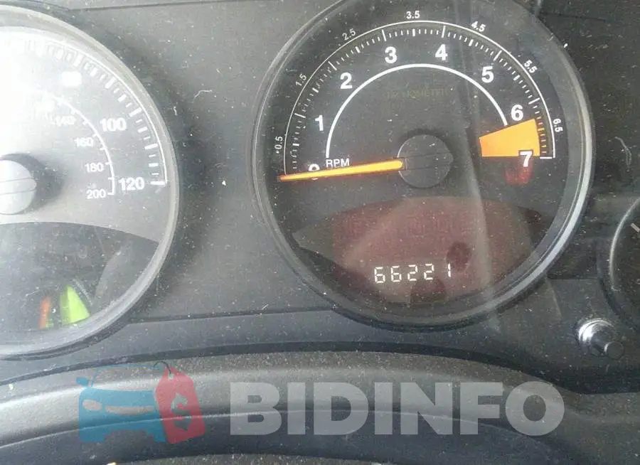 1C4NJRBB1GD638587 Photo# 7