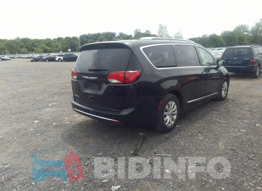 2C4RC1BG5JR258634 Photo# 4
