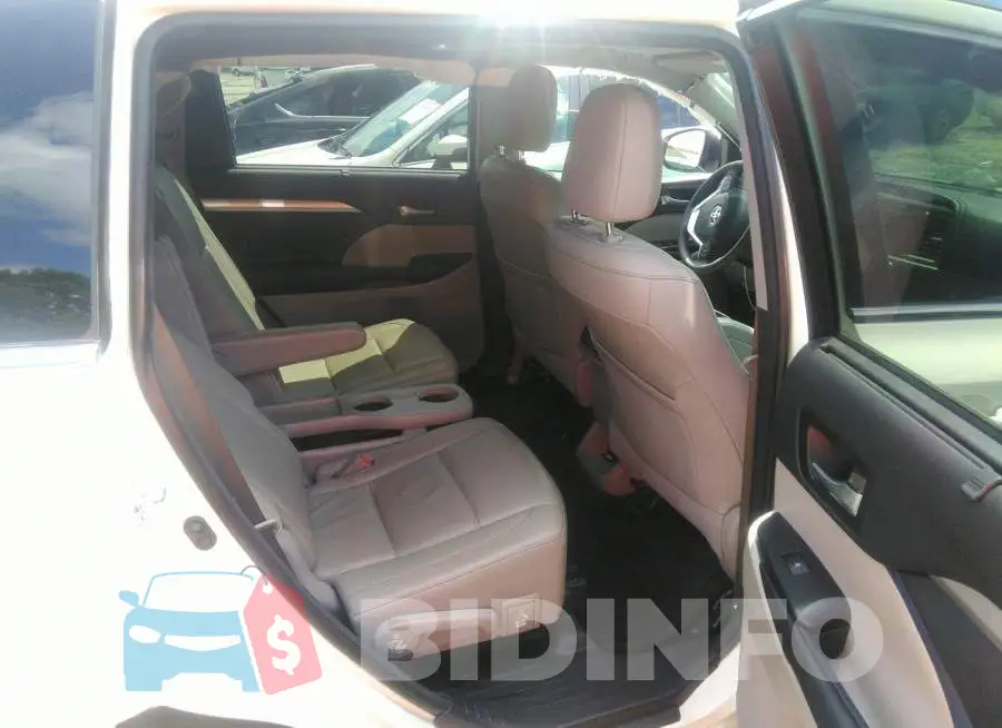 5TDKKRFH2GS135945 Photo# 8
