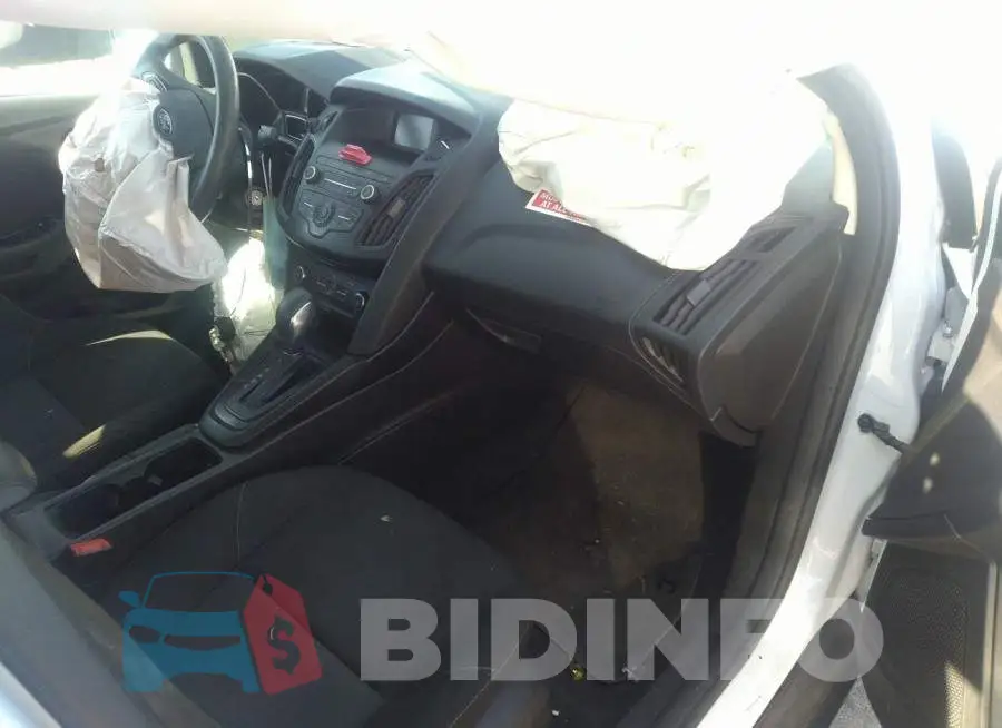 1FADP3F2XJL228861 Photo# 5