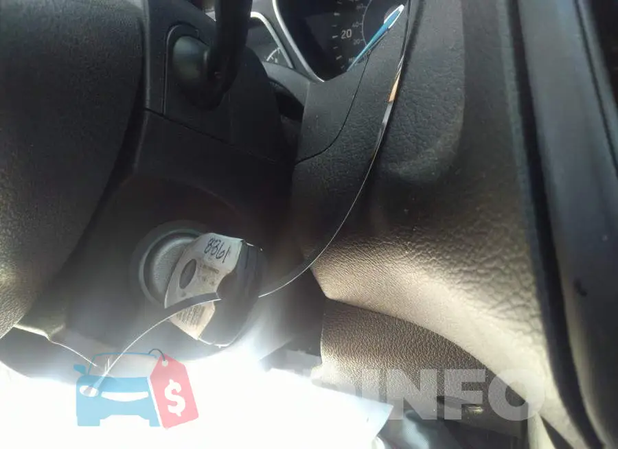 1FADP3F2XJL228861 Photo# 11