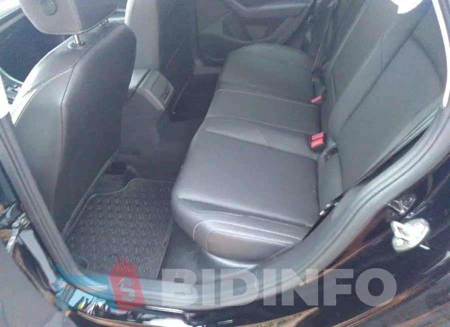 3VWCB7BU7KM135201 Photo# 8
