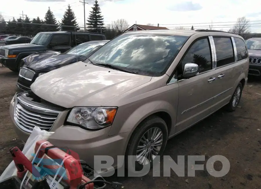 2C4RC1CG8FR583946 Photo# 2