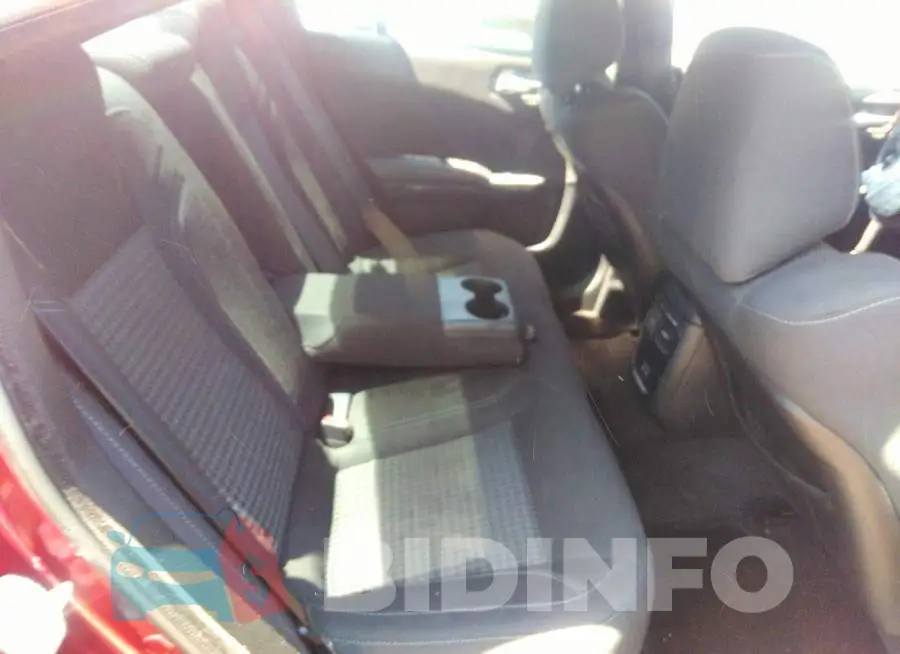 2C3CDXCT4JH152381 Photo# 8