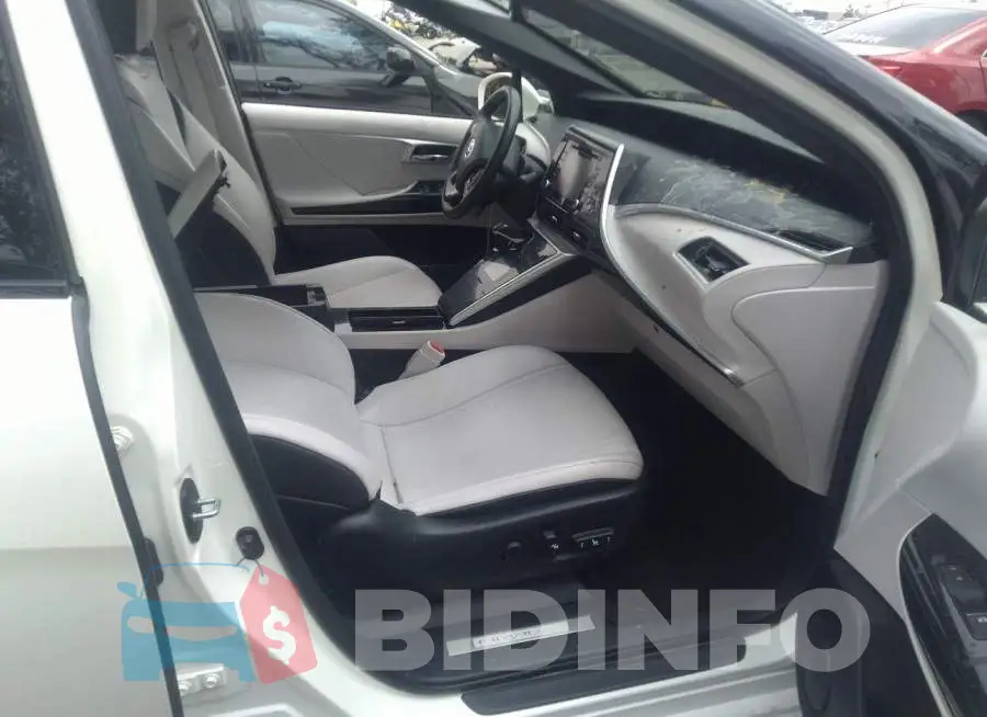 JTDBVRBD2KA005812 Photo# 5