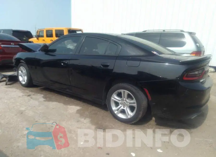 2C3CDXBG1FH826823 Photo# 3