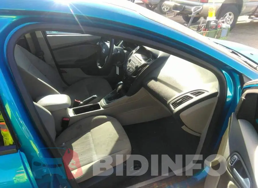 1FADP3F20GL245256 Photo# 5