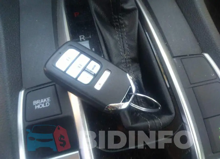 2HGFC1F31MH700427 Photo# 11