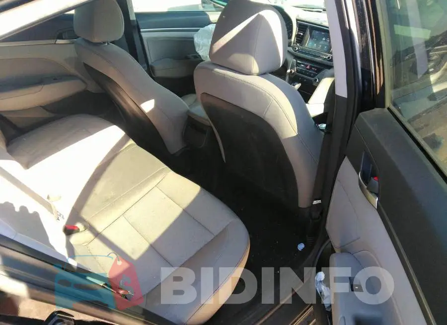 5NPD84LF6HH017580 Photo# 8