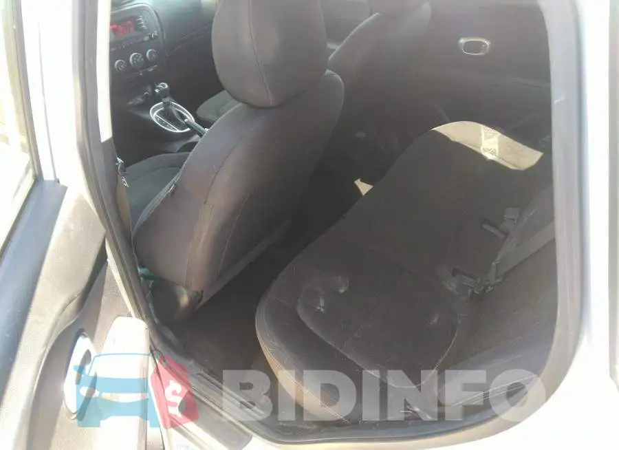 KNDJN2A20G7850889 Photo# 8