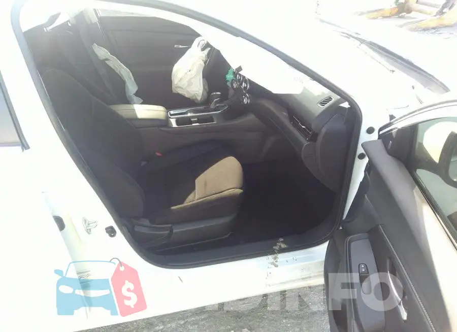 3N1AB8BV9LY243681 Photo# 5