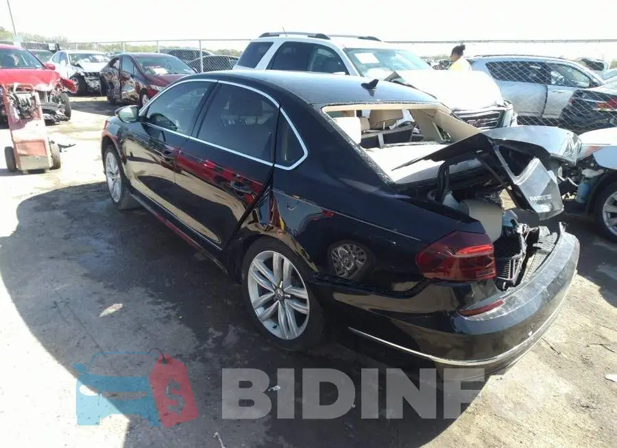 1VWGT7A32HC081789 Photo# 3
