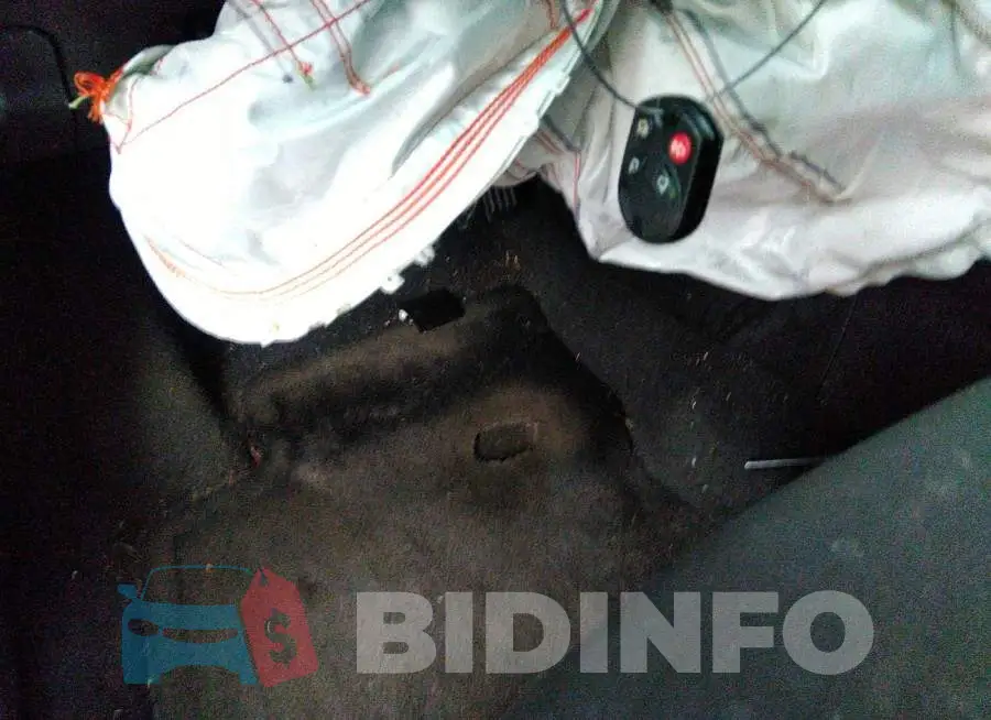 1FADP3F2XGL359670 Photo# 11