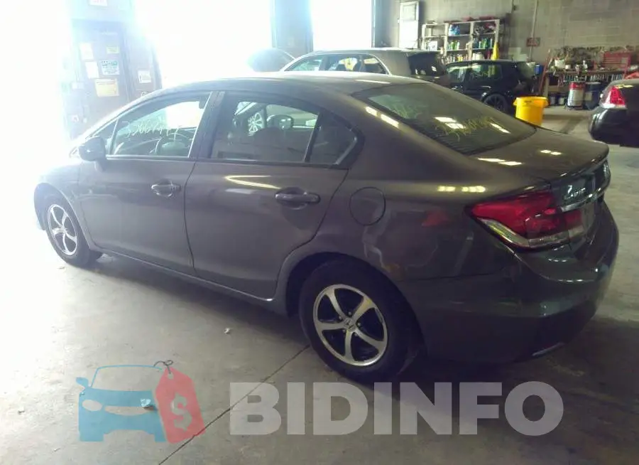 19XFB2F73FE027228 Photo# 3