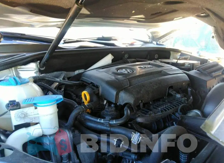 1VWDT7A33HC034323 Photo# 10