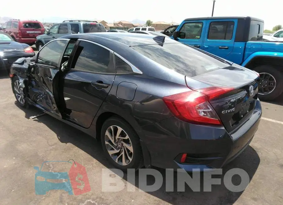 19XFC2F72HE053867 Photo# 3
