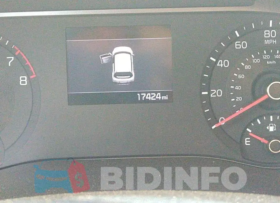 KNDJ63AU9L7008390 Photo# 7