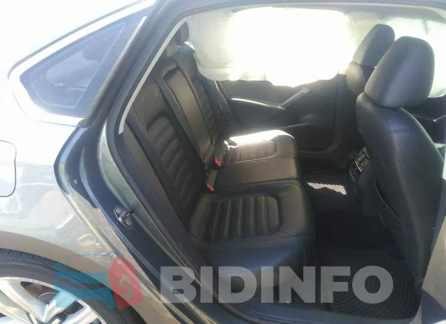 1VWCM7A39GC031658 Photo# 8