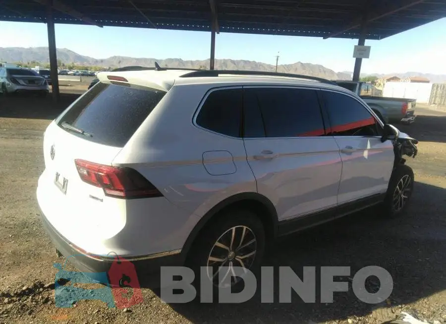 3VV2B7AX6MM108277 Photo# 4