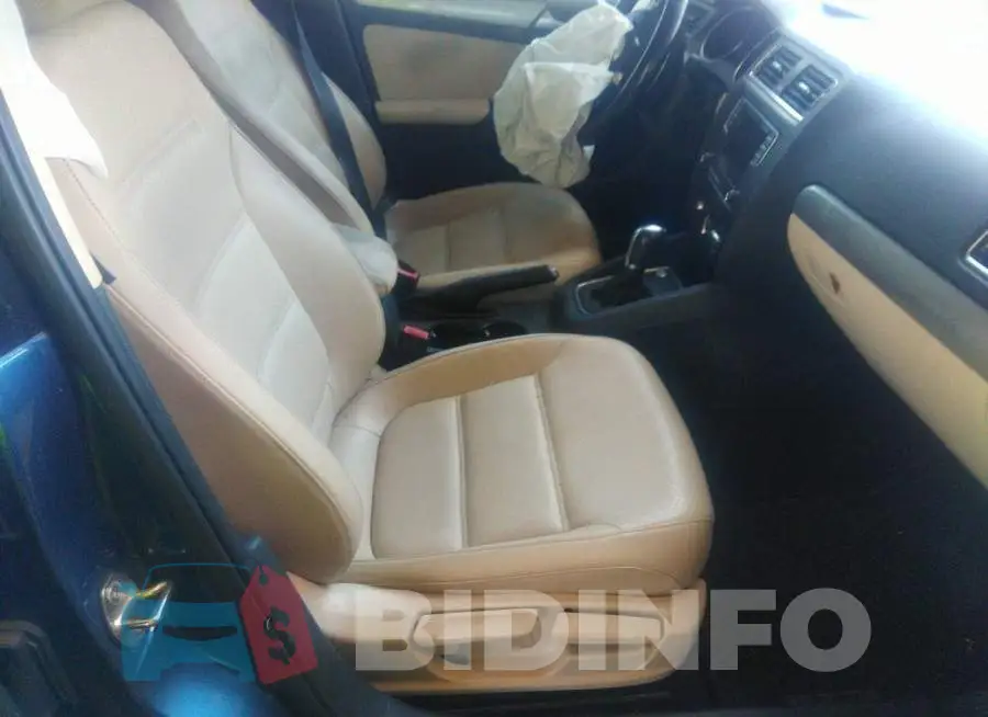 3VWDB7AJ6HM202259 Photo# 5
