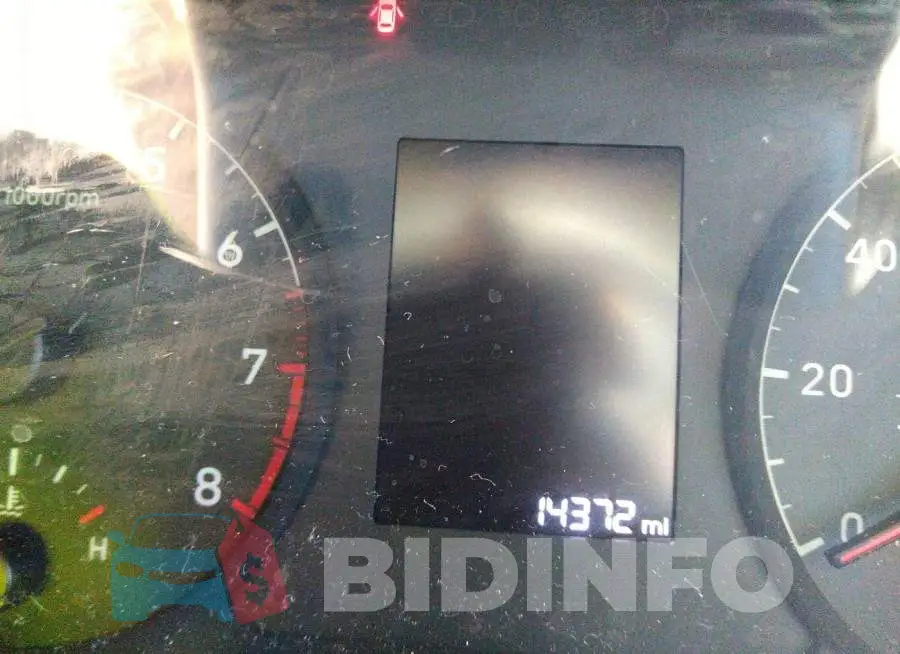 3KPC24A68LE125809 Photo# 7