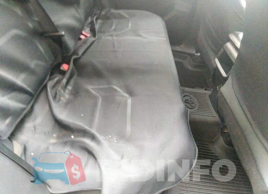 2T3F1RFVXLC105175 Photo# 8