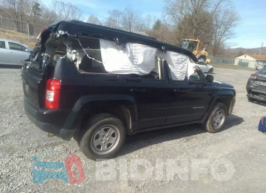 1C4NJRBB5GD780425 Photo# 4