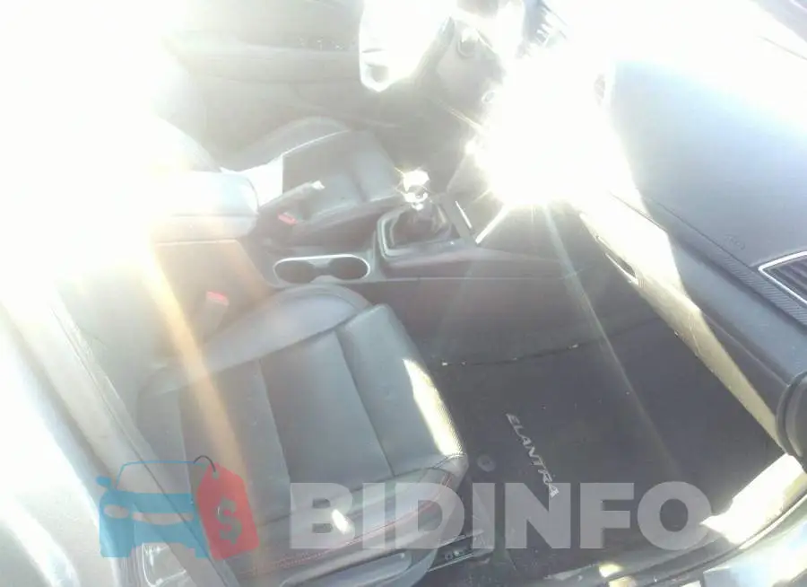 KMHD04LB0HU326256 Photo# 5