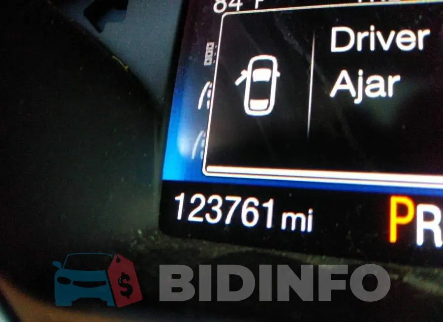1FADP3F27HL326675 Photo# 7