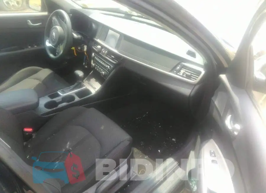 5XXGT4L34JG213987 Photo# 5