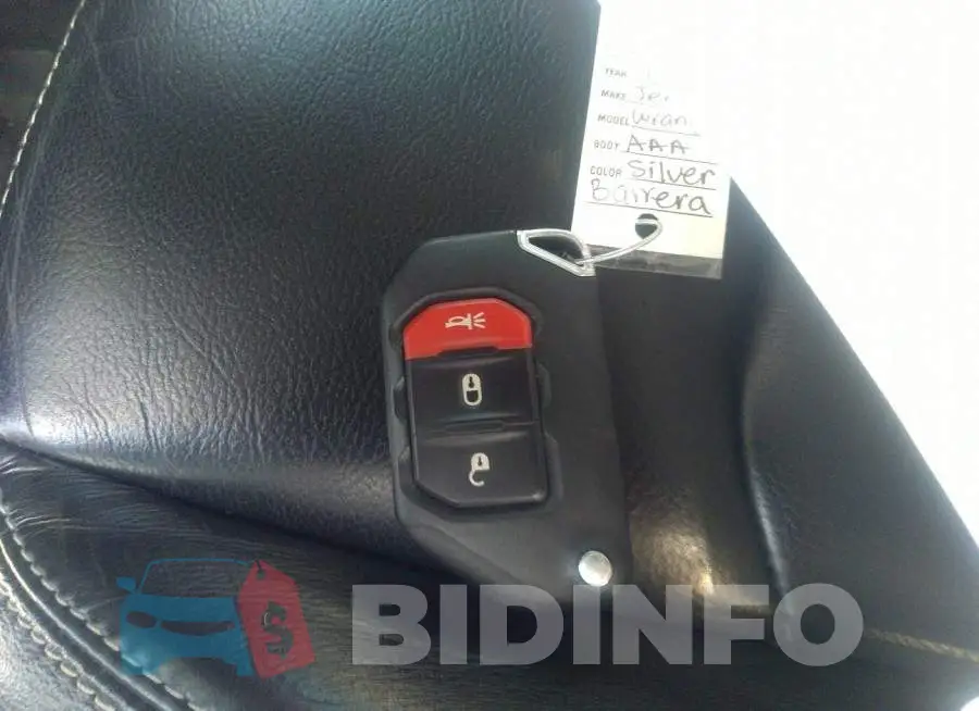1C4HJXEG9JW166367 Photo# 11
