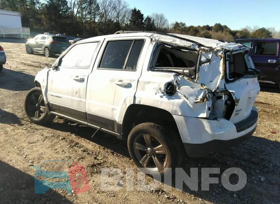 1C4NJRFB2FD152072 Photo# 3