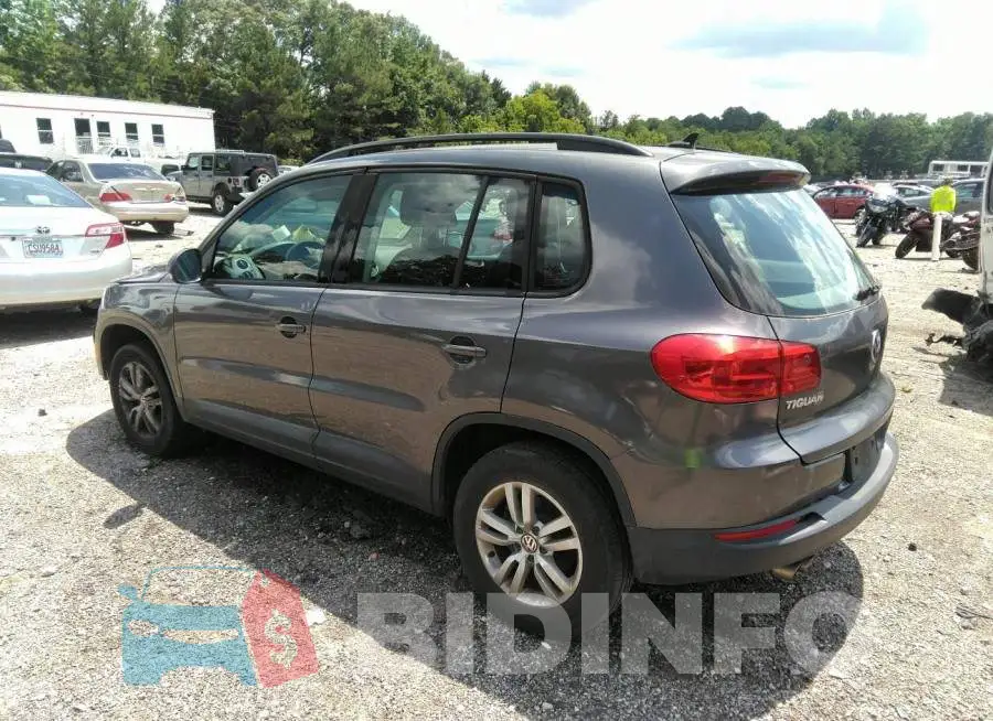 WVGAV7AX2FW556628 Photo# 3