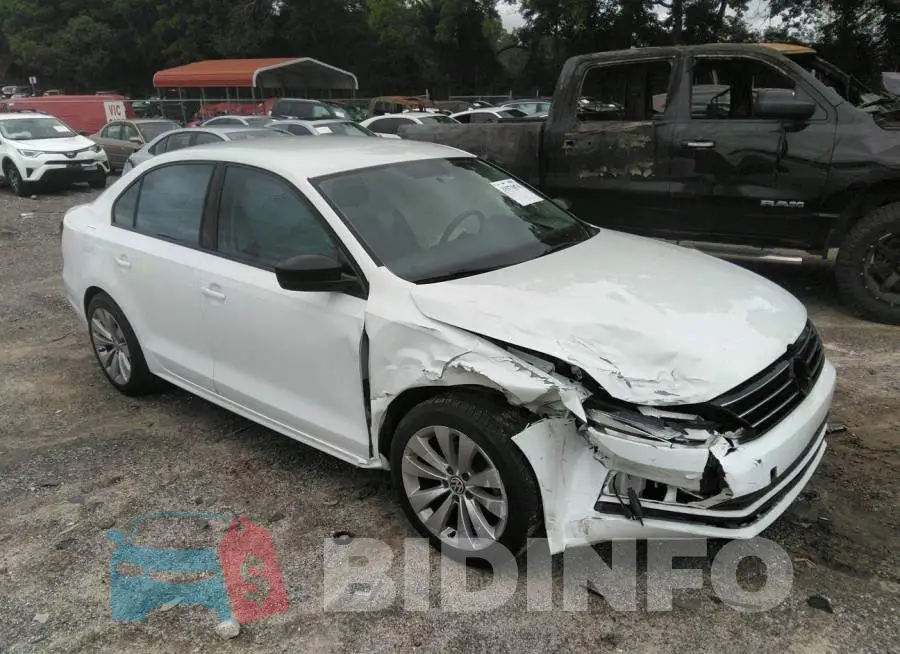 3VW267AJ5GM302220 Photo# 1