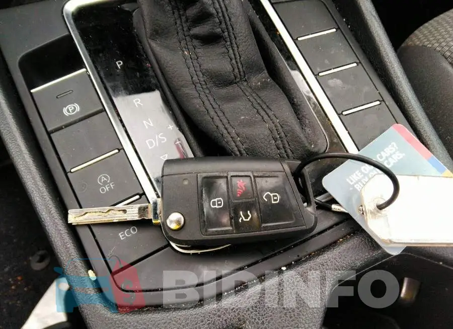 3VWC57BU2MM043858 Photo# 11