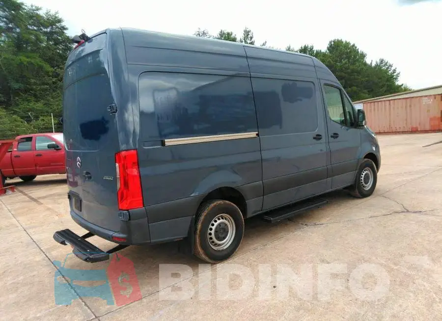 WD4PF0CD9KP044204 Photo# 4
