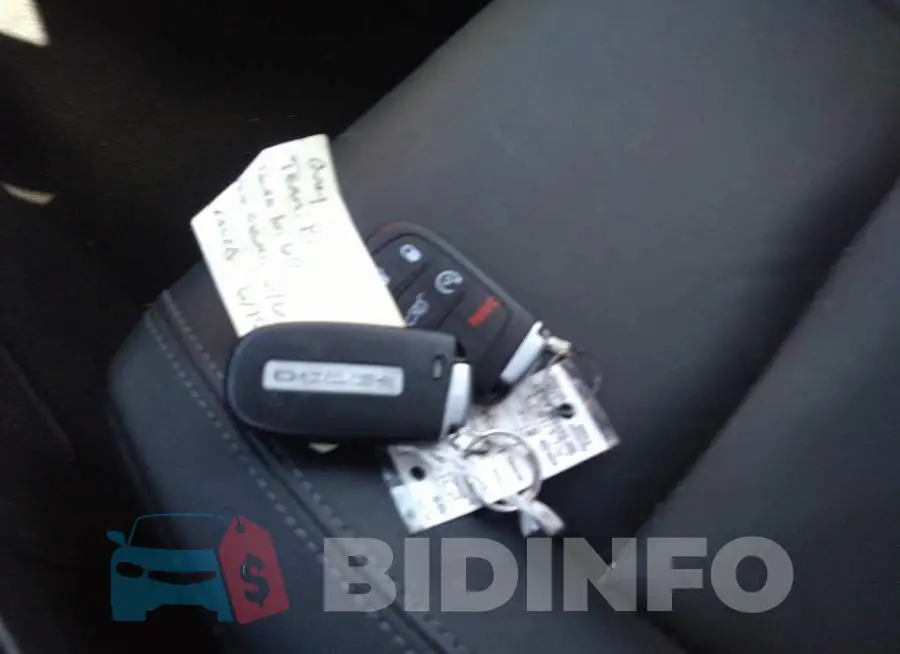 1C4RDJDG9MC611027 Photo# 11
